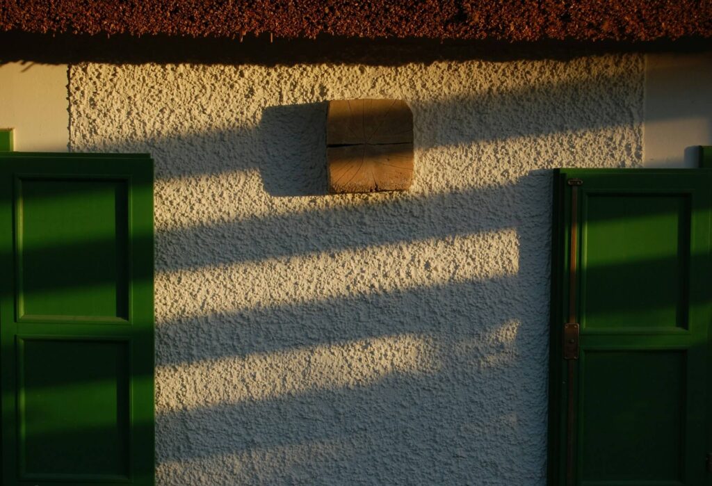 Nemesvakolat színek: trendek az építőiparban